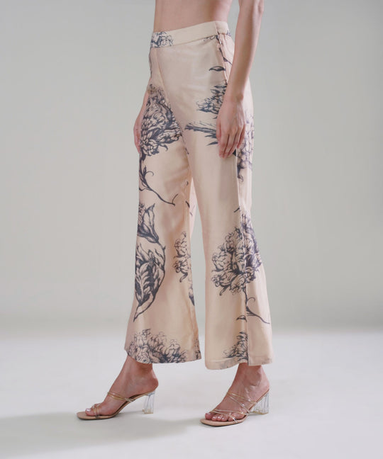 The Camilla Printed Lace Co-ord Set in Linen