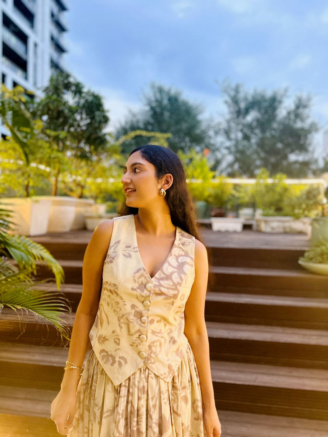 The Arina Classic Floral Linen Set